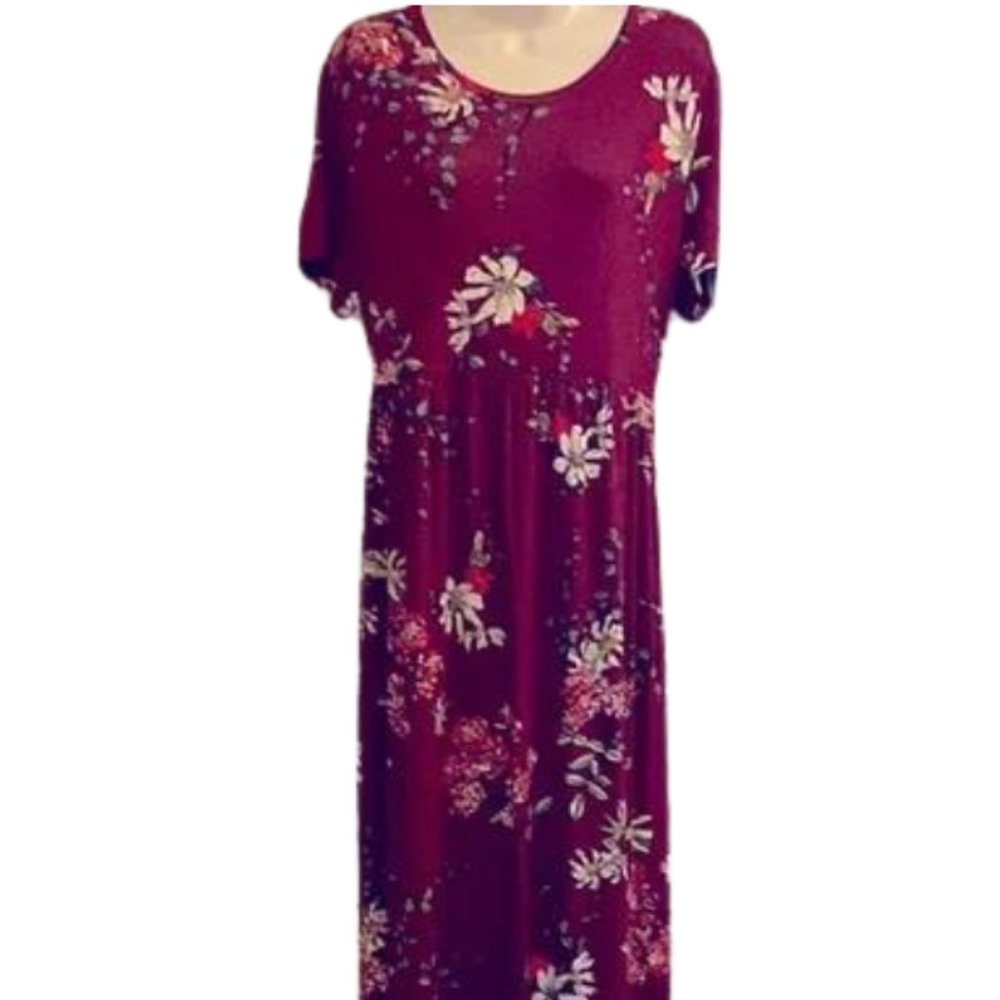 NWT VIIShow Floral Long Dress